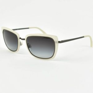 CHANEL Pearl/Antique Silver Logo Sunglasses (gc)